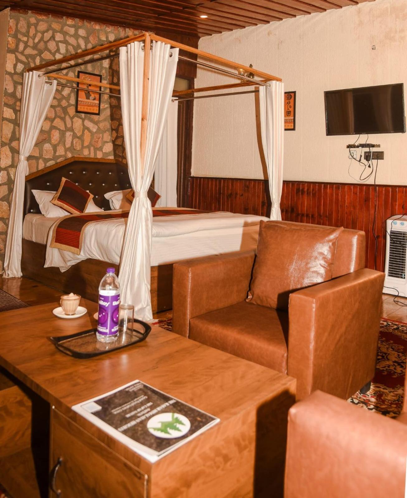 The Himalayan Heights Satya'S Kasardevi Otel Almora Dış mekan fotoğraf